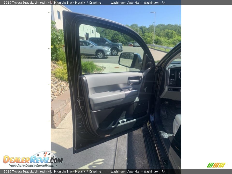 2019 Toyota Sequoia Limited 4x4 Midnight Black Metallic / Graphite Photo #8