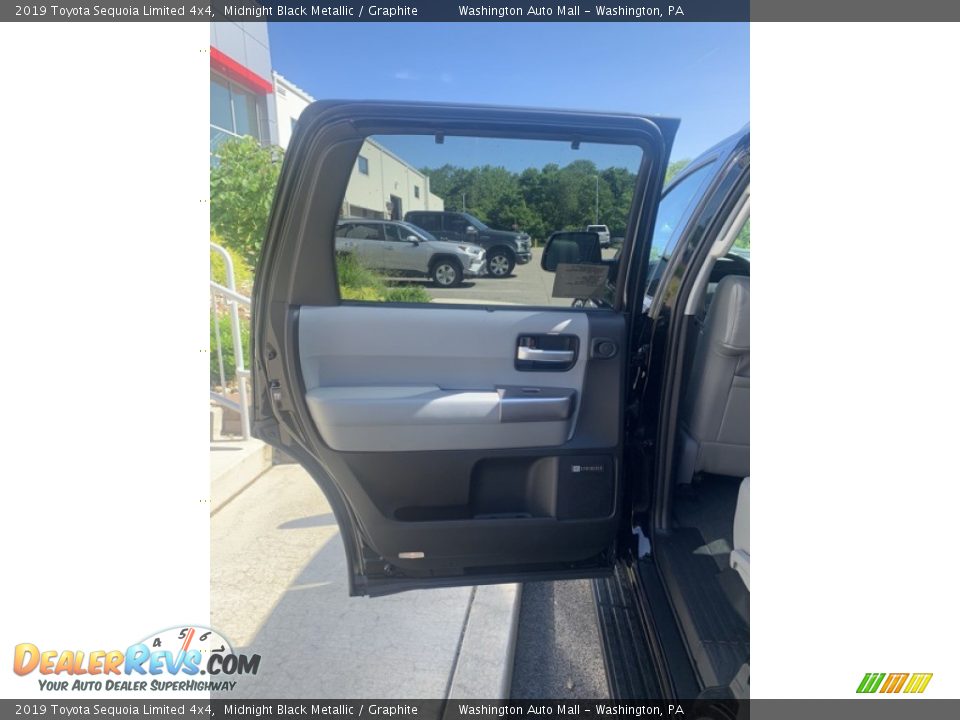 2019 Toyota Sequoia Limited 4x4 Midnight Black Metallic / Graphite Photo #16