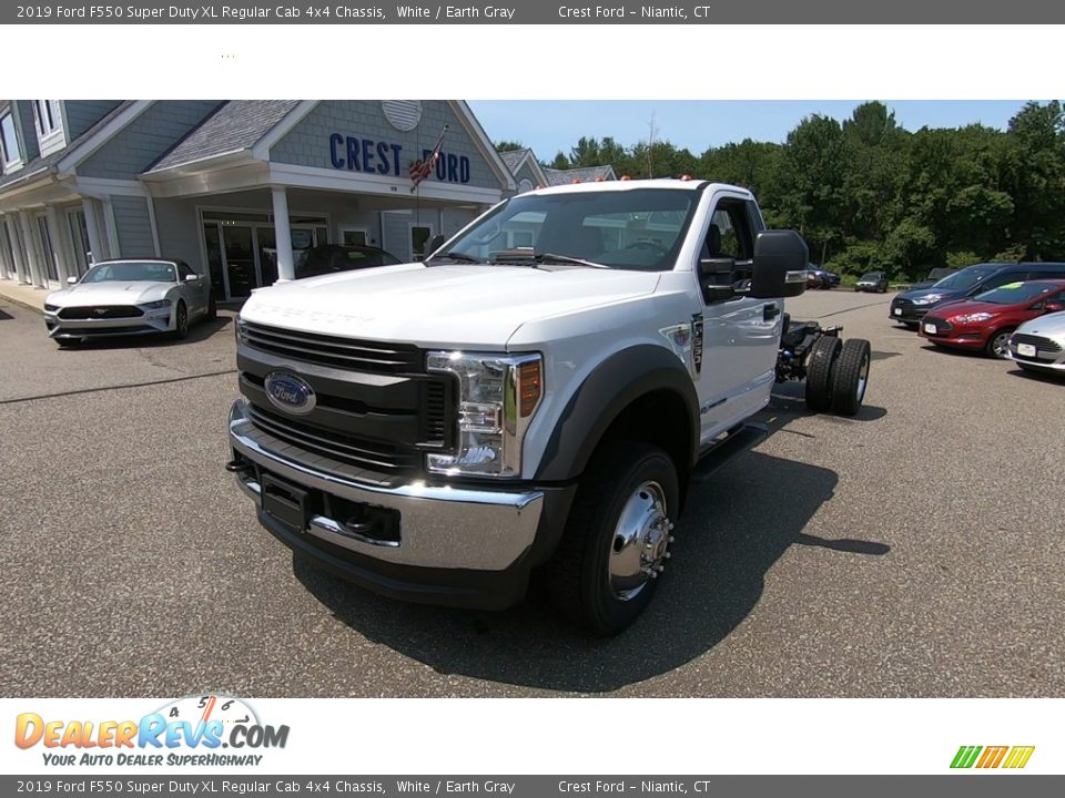 2019 Ford F550 Super Duty XL Regular Cab 4x4 Chassis White / Earth Gray Photo #3