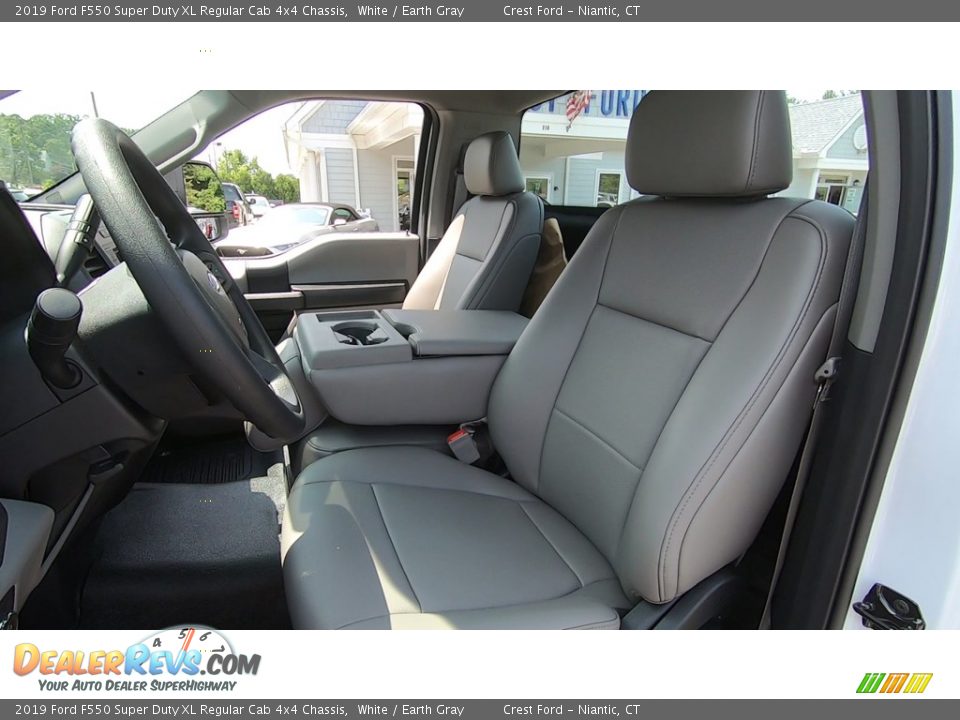 2019 Ford F550 Super Duty XL Regular Cab 4x4 Chassis White / Earth Gray Photo #10