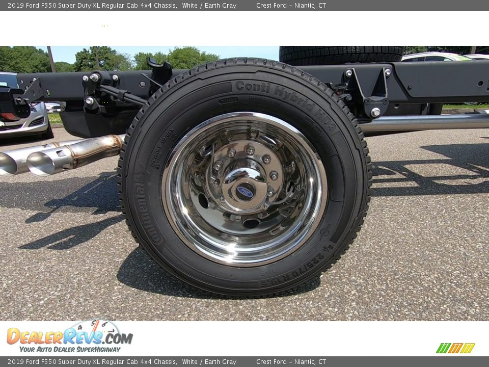 2019 Ford F550 Super Duty XL Regular Cab 4x4 Chassis White / Earth Gray Photo #18