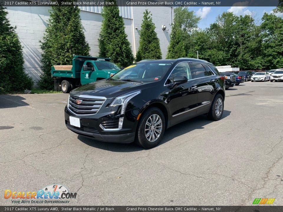 2017 Cadillac XT5 Luxury AWD Stellar Black Metallic / Jet Black Photo #2