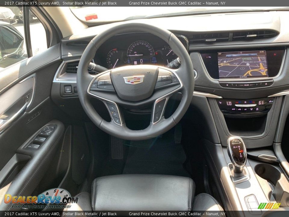 2017 Cadillac XT5 Luxury AWD Stellar Black Metallic / Jet Black Photo #15