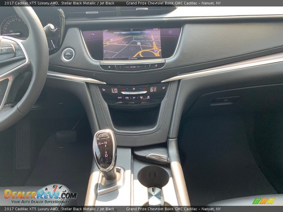 2017 Cadillac XT5 Luxury AWD Stellar Black Metallic / Jet Black Photo #16