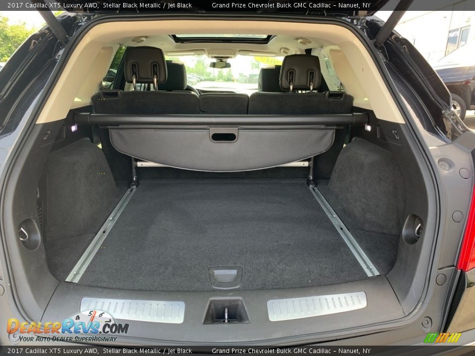 2017 Cadillac XT5 Luxury AWD Stellar Black Metallic / Jet Black Photo #23