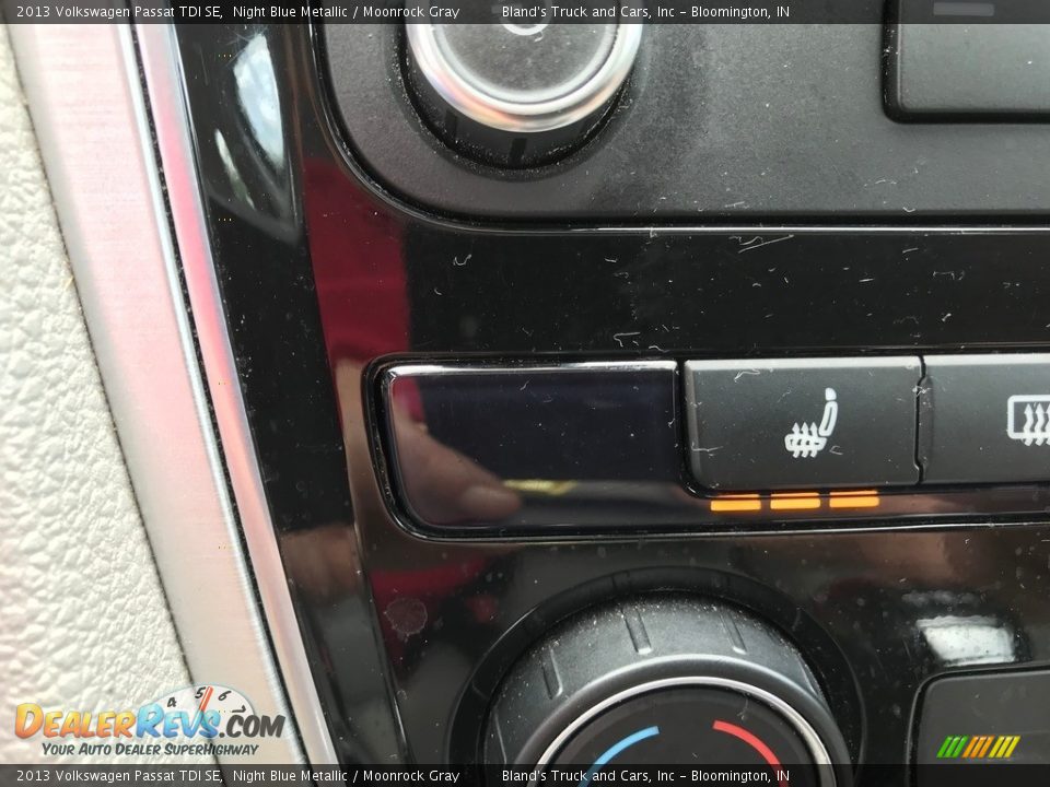 2013 Volkswagen Passat TDI SE Night Blue Metallic / Moonrock Gray Photo #22