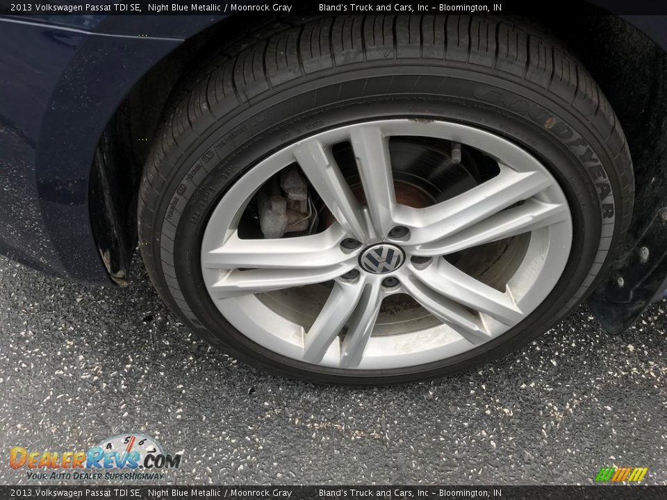 2013 Volkswagen Passat TDI SE Night Blue Metallic / Moonrock Gray Photo #25