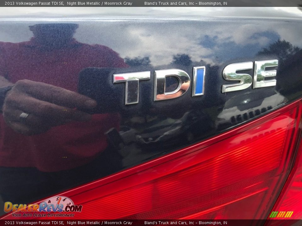 2013 Volkswagen Passat TDI SE Night Blue Metallic / Moonrock Gray Photo #28