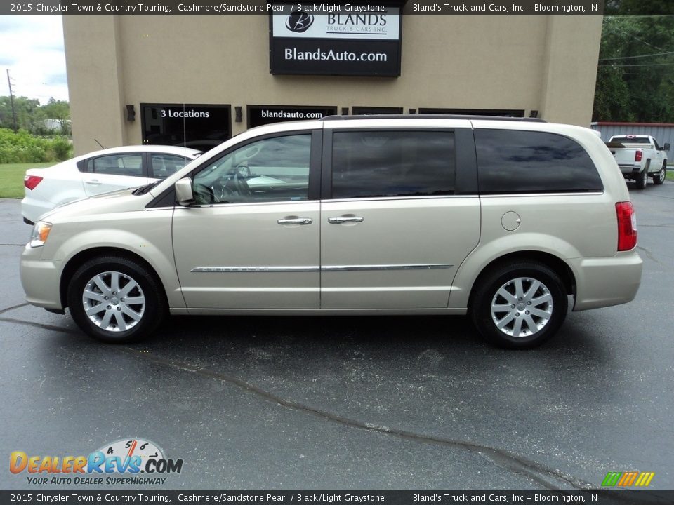 2015 Chrysler Town & Country Touring Cashmere/Sandstone Pearl / Black/Light Graystone Photo #1