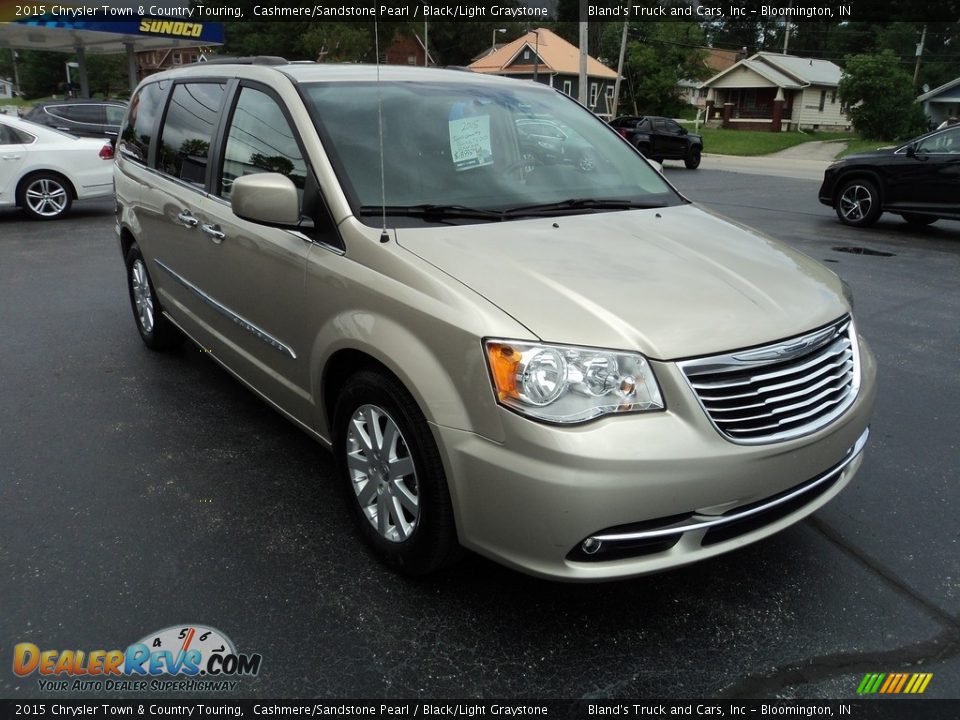 2015 Chrysler Town & Country Touring Cashmere/Sandstone Pearl / Black/Light Graystone Photo #5