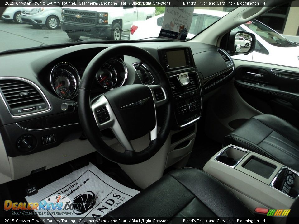 2015 Chrysler Town & Country Touring Cashmere/Sandstone Pearl / Black/Light Graystone Photo #6