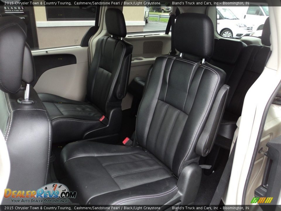 2015 Chrysler Town & Country Touring Cashmere/Sandstone Pearl / Black/Light Graystone Photo #8
