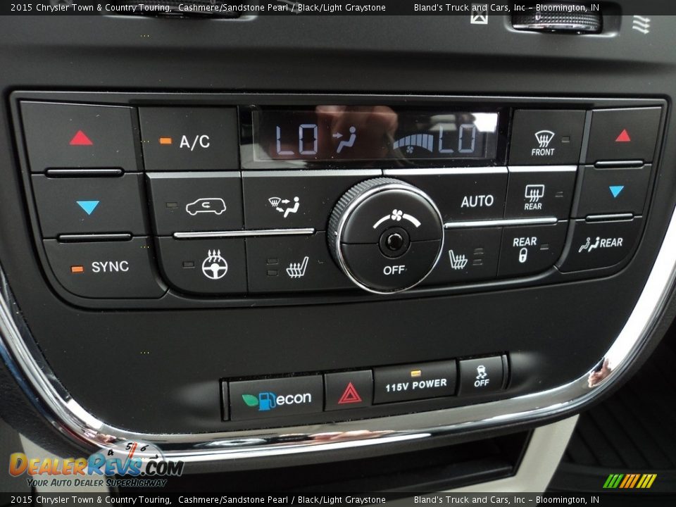2015 Chrysler Town & Country Touring Cashmere/Sandstone Pearl / Black/Light Graystone Photo #19