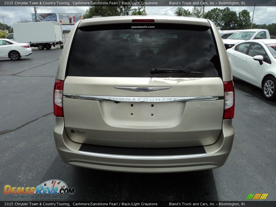 2015 Chrysler Town & Country Touring Cashmere/Sandstone Pearl / Black/Light Graystone Photo #28