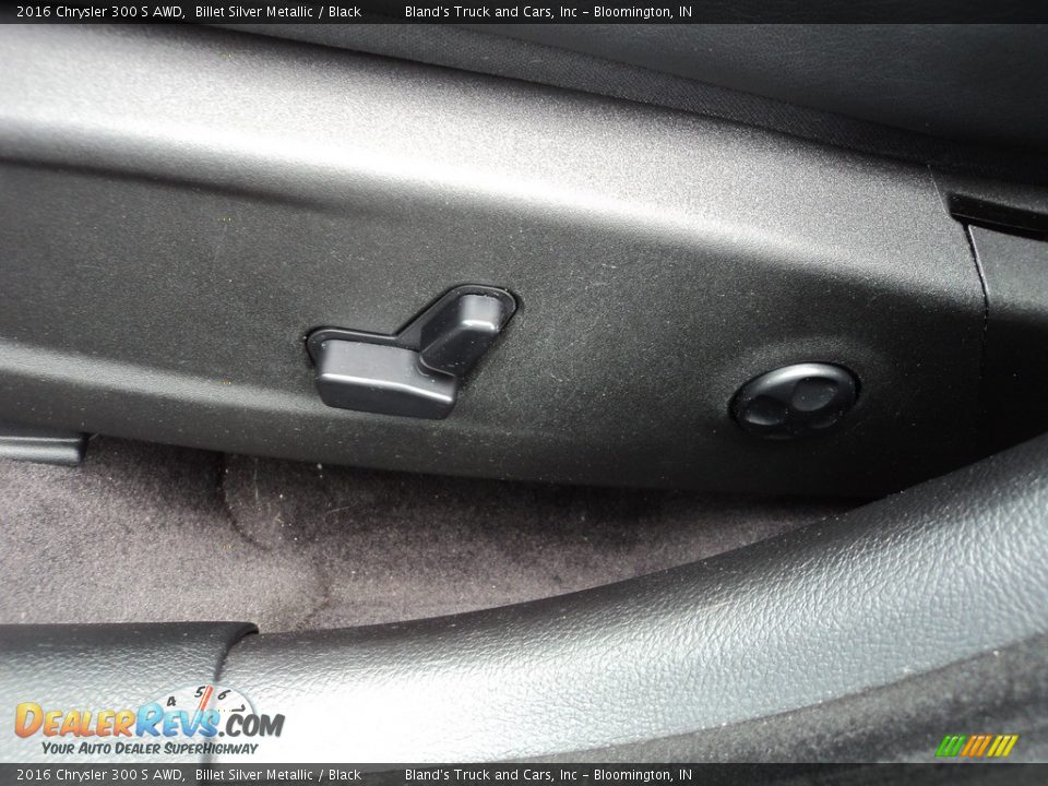 2016 Chrysler 300 S AWD Billet Silver Metallic / Black Photo #9