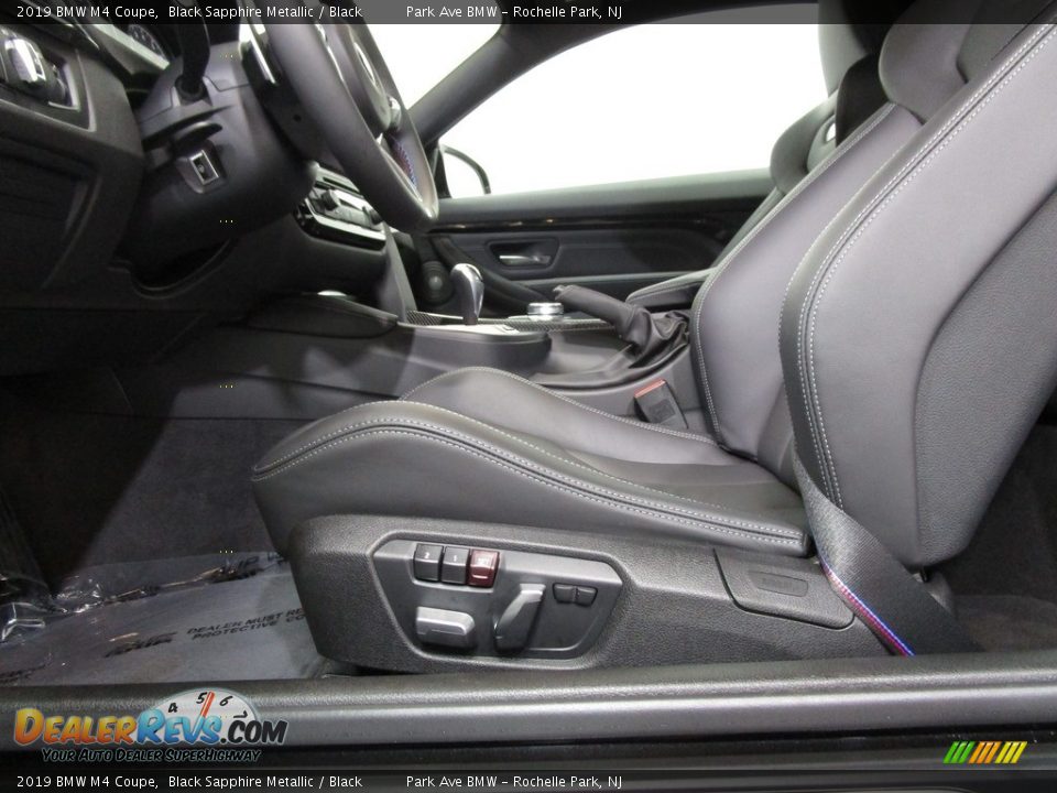 2019 BMW M4 Coupe Black Sapphire Metallic / Black Photo #9
