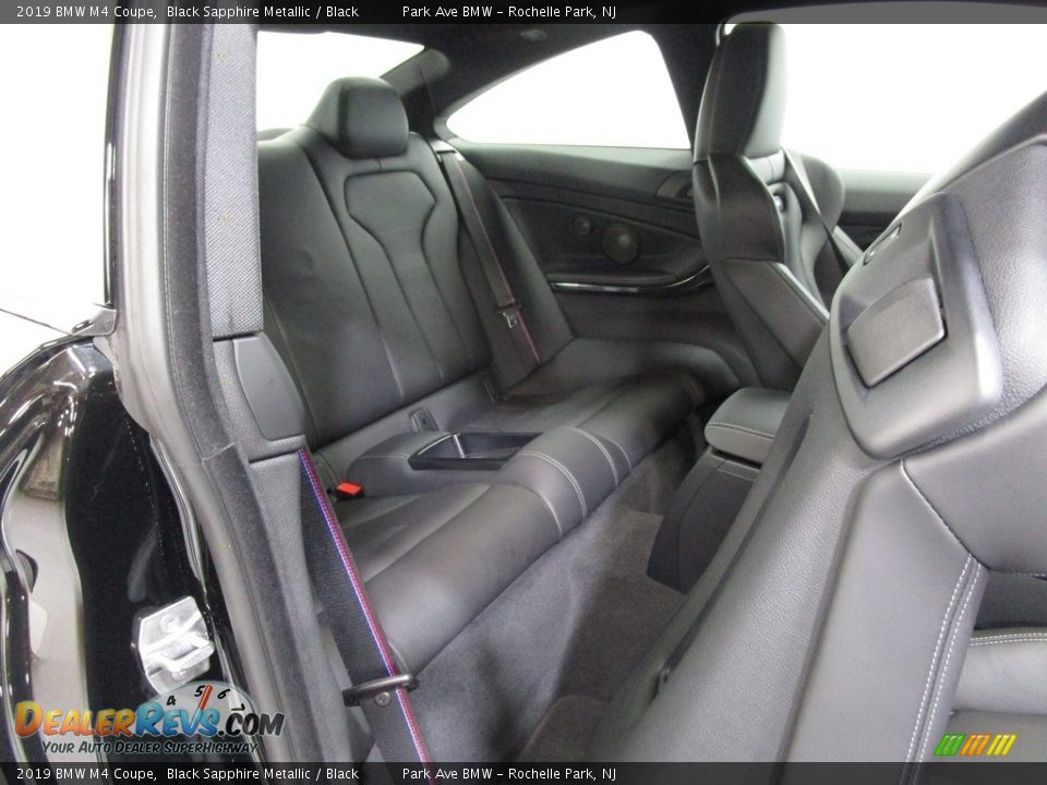 2019 BMW M4 Coupe Black Sapphire Metallic / Black Photo #16
