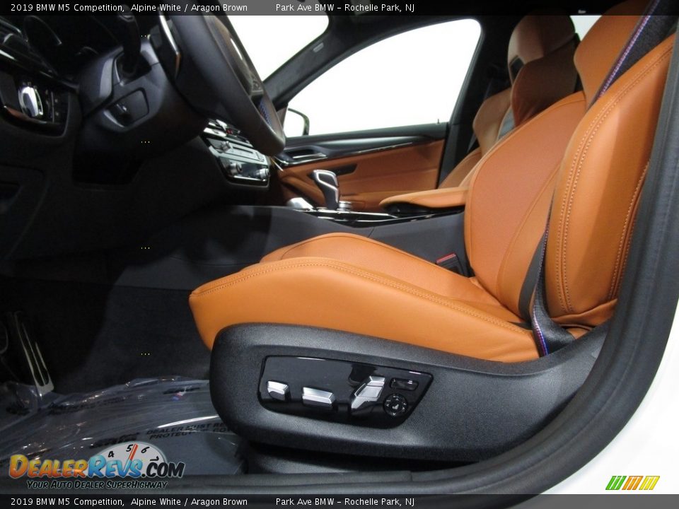 2019 BMW M5 Competition Alpine White / Aragon Brown Photo #9