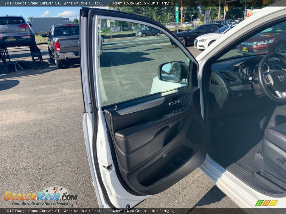 2017 Dodge Grand Caravan GT White Knuckle / Black Photo #9