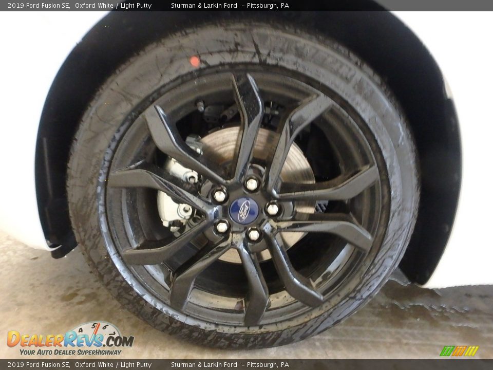 2019 Ford Fusion SE Oxford White / Light Putty Photo #5