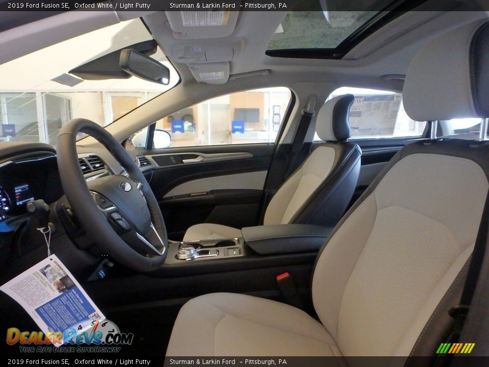2019 Ford Fusion SE Oxford White / Light Putty Photo #6