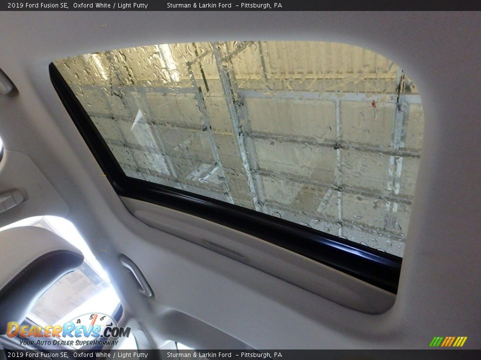 2019 Ford Fusion SE Oxford White / Light Putty Photo #15