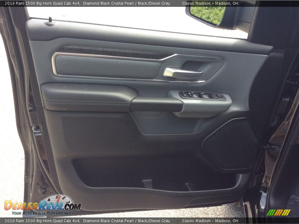 2019 Ram 1500 Big Horn Quad Cab 4x4 Diamond Black Crystal Pearl / Black/Diesel Gray Photo #8