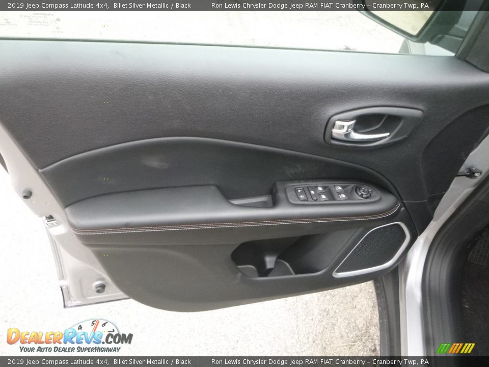 2019 Jeep Compass Latitude 4x4 Billet Silver Metallic / Black Photo #13