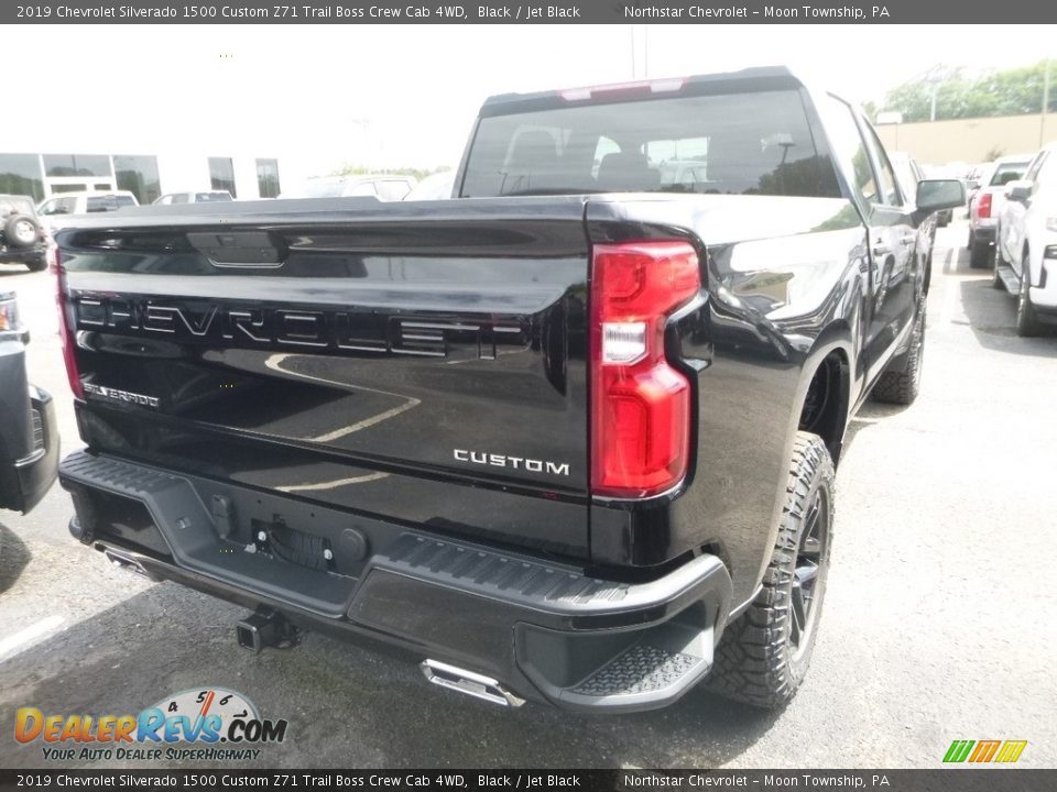 2019 Chevrolet Silverado 1500 Custom Z71 Trail Boss Crew Cab 4WD Black / Jet Black Photo #5