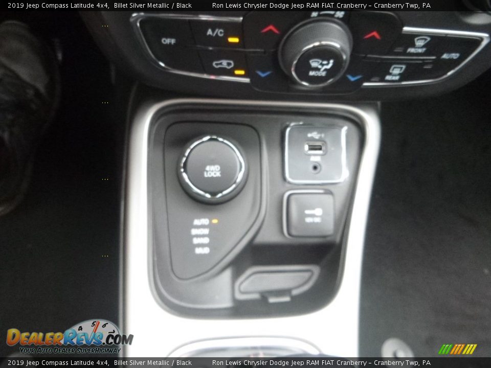 2019 Jeep Compass Latitude 4x4 Billet Silver Metallic / Black Photo #20