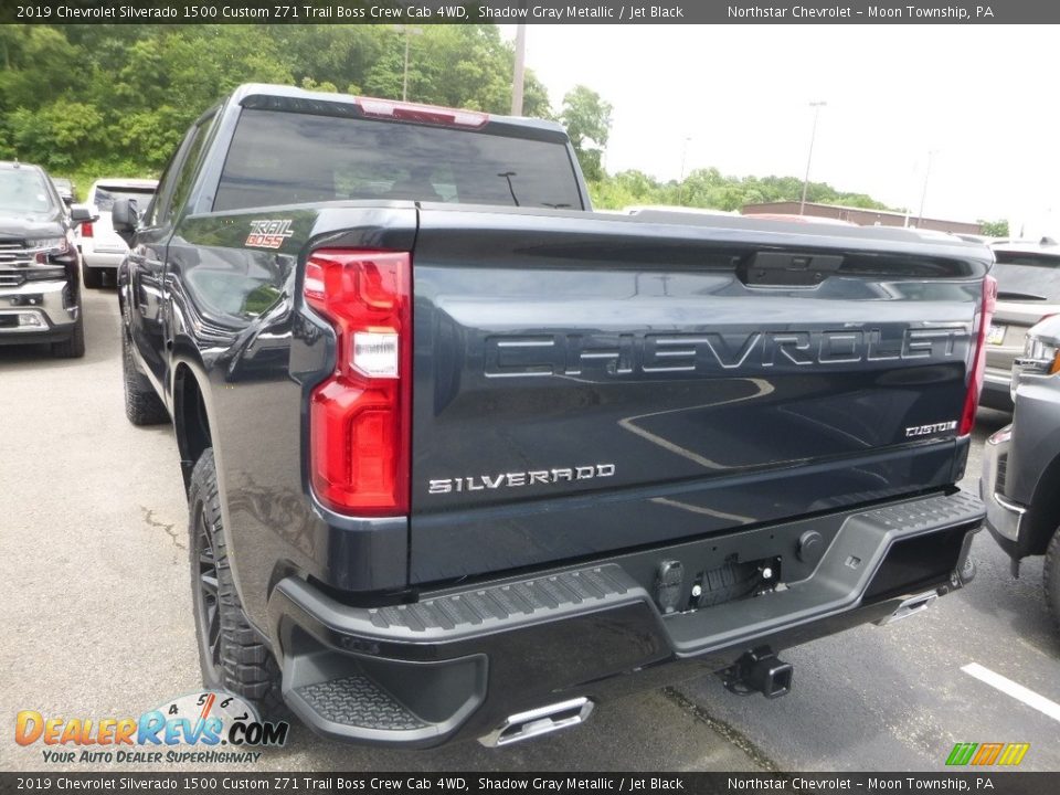 2019 Chevrolet Silverado 1500 Custom Z71 Trail Boss Crew Cab 4WD Shadow Gray Metallic / Jet Black Photo #3