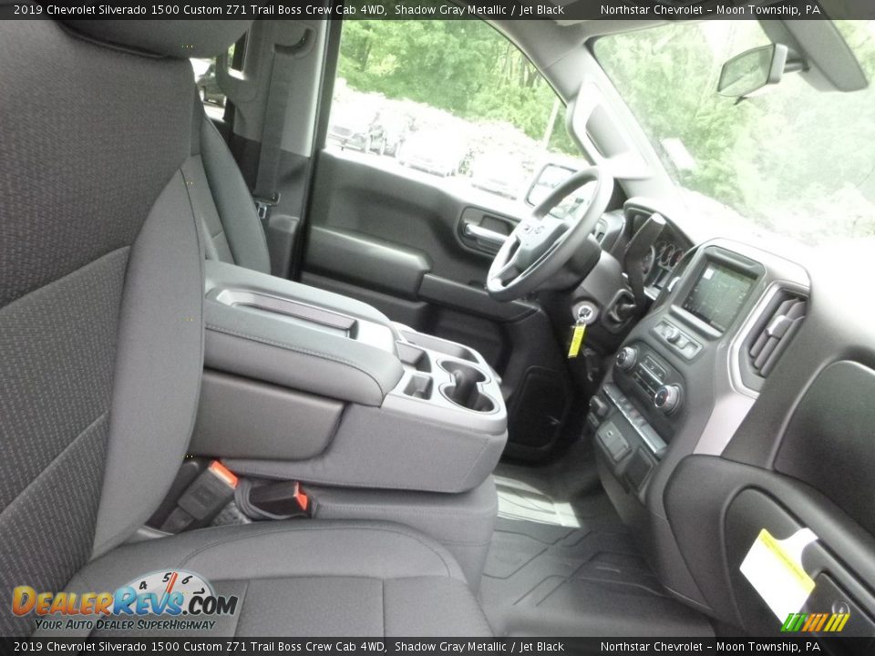 2019 Chevrolet Silverado 1500 Custom Z71 Trail Boss Crew Cab 4WD Shadow Gray Metallic / Jet Black Photo #9