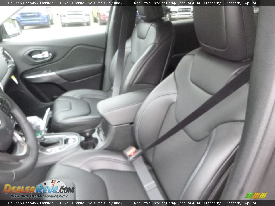 2019 Jeep Cherokee Latitude Plus 4x4 Granite Crystal Metallic / Black Photo #15
