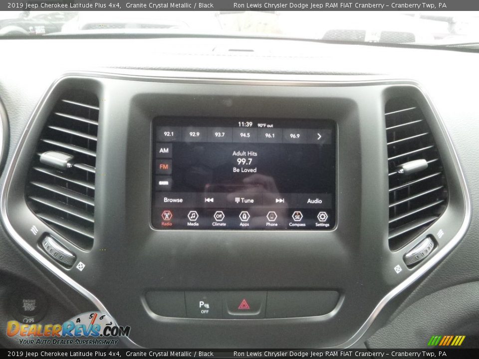 2019 Jeep Cherokee Latitude Plus 4x4 Granite Crystal Metallic / Black Photo #16