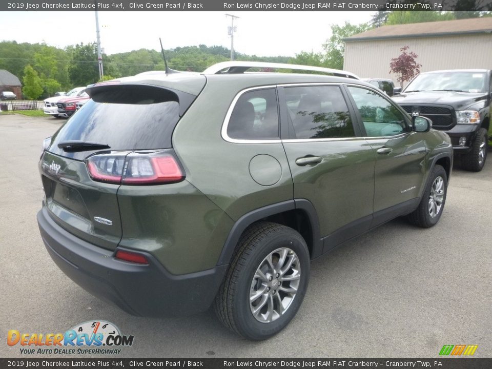 2019 Jeep Cherokee Latitude Plus 4x4 Olive Green Pearl / Black Photo #5