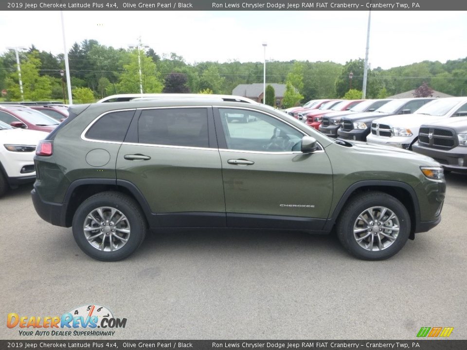 2019 Jeep Cherokee Latitude Plus 4x4 Olive Green Pearl / Black Photo #6