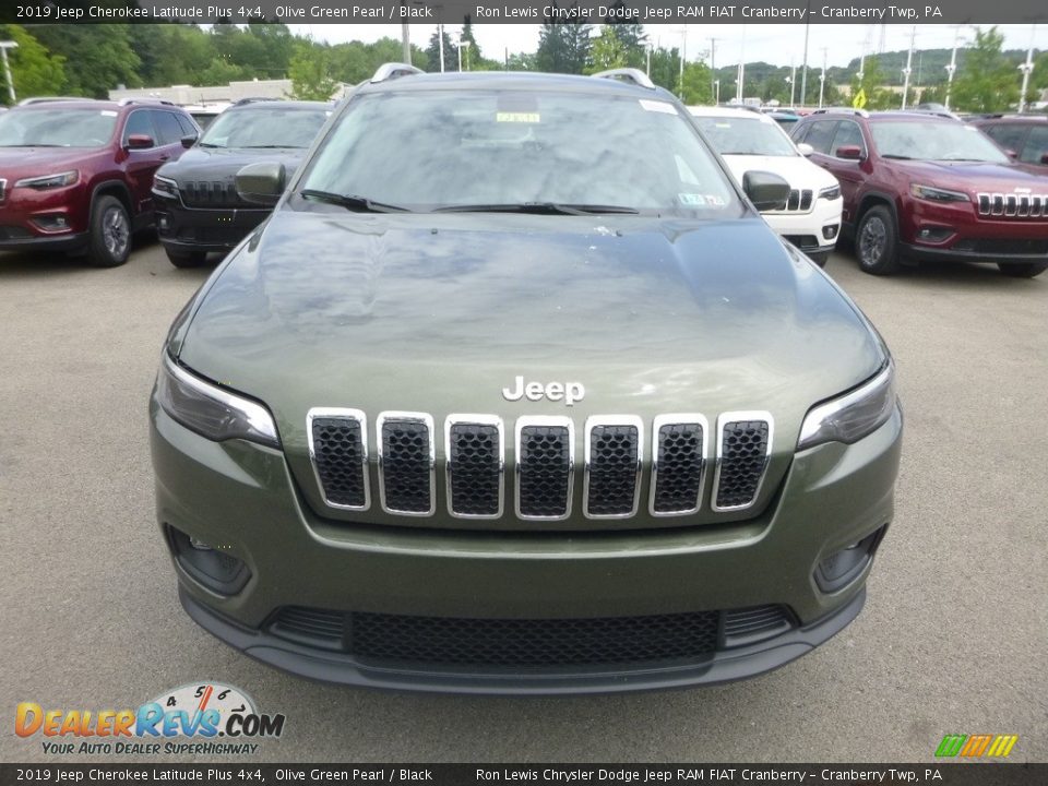 2019 Jeep Cherokee Latitude Plus 4x4 Olive Green Pearl / Black Photo #8