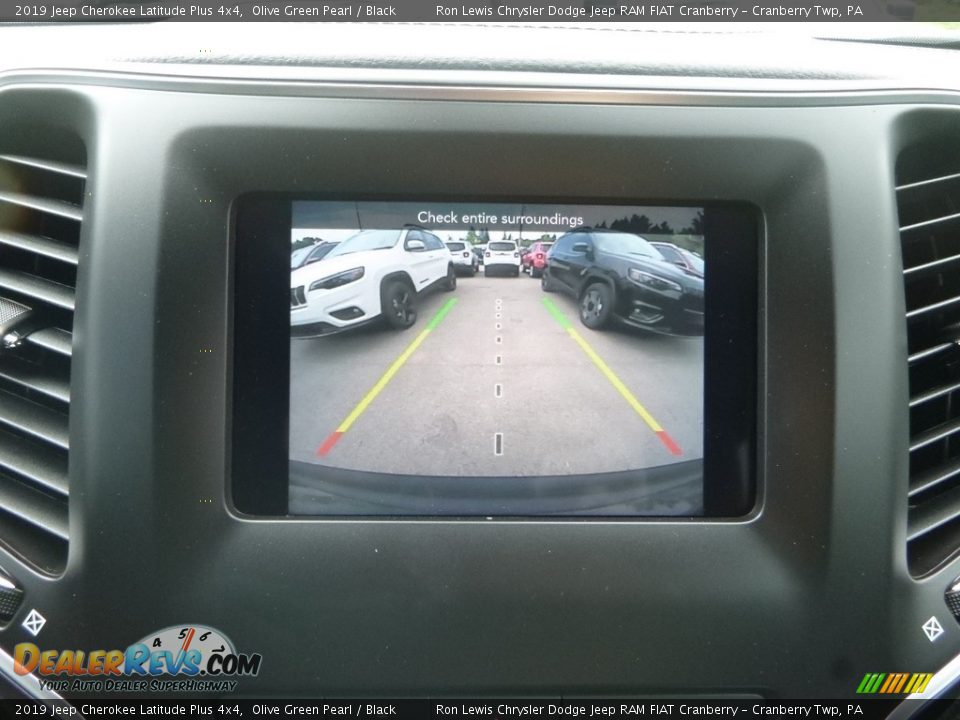 2019 Jeep Cherokee Latitude Plus 4x4 Olive Green Pearl / Black Photo #17