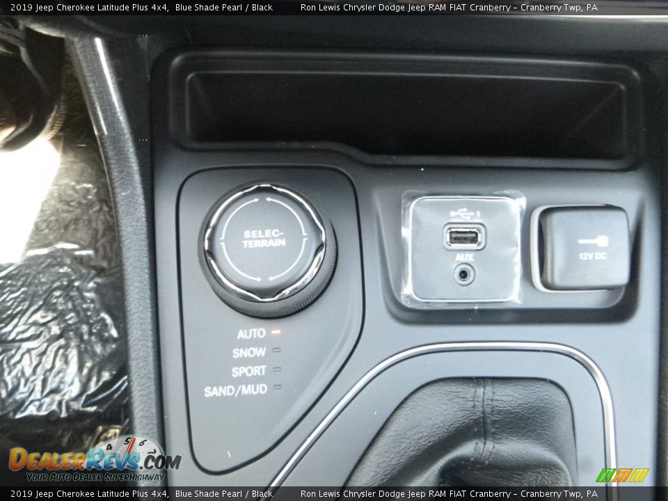 2019 Jeep Cherokee Latitude Plus 4x4 Blue Shade Pearl / Black Photo #20