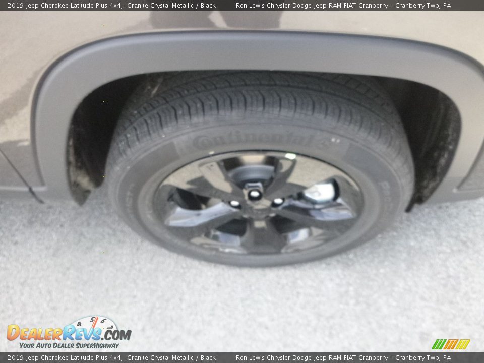 2019 Jeep Cherokee Latitude Plus 4x4 Granite Crystal Metallic / Black Photo #9