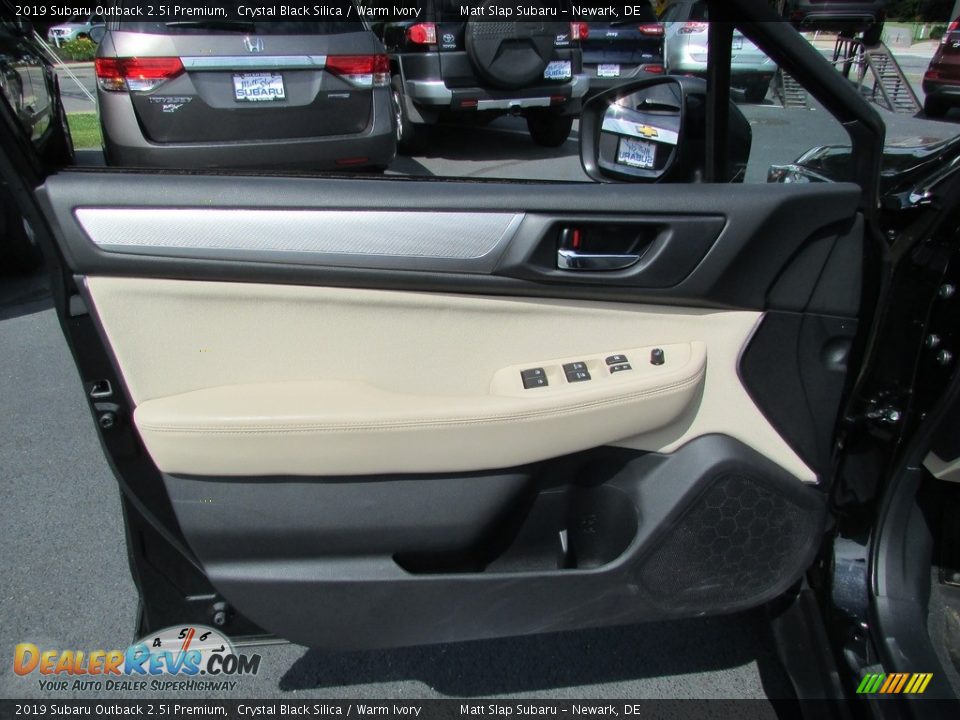 2019 Subaru Outback 2.5i Premium Crystal Black Silica / Warm Ivory Photo #14