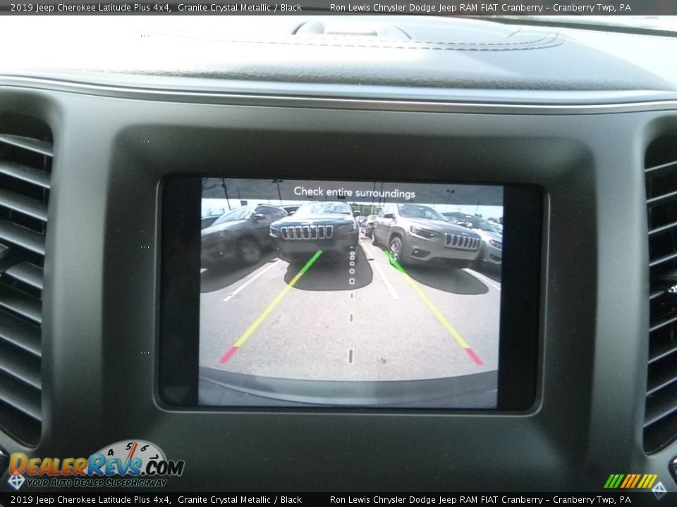 2019 Jeep Cherokee Latitude Plus 4x4 Granite Crystal Metallic / Black Photo #17