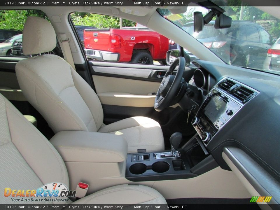 2019 Subaru Outback 2.5i Premium Crystal Black Silica / Warm Ivory Photo #17