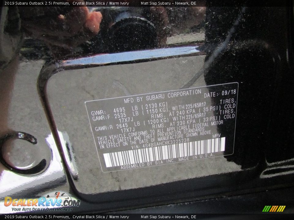 2019 Subaru Outback 2.5i Premium Crystal Black Silica / Warm Ivory Photo #30
