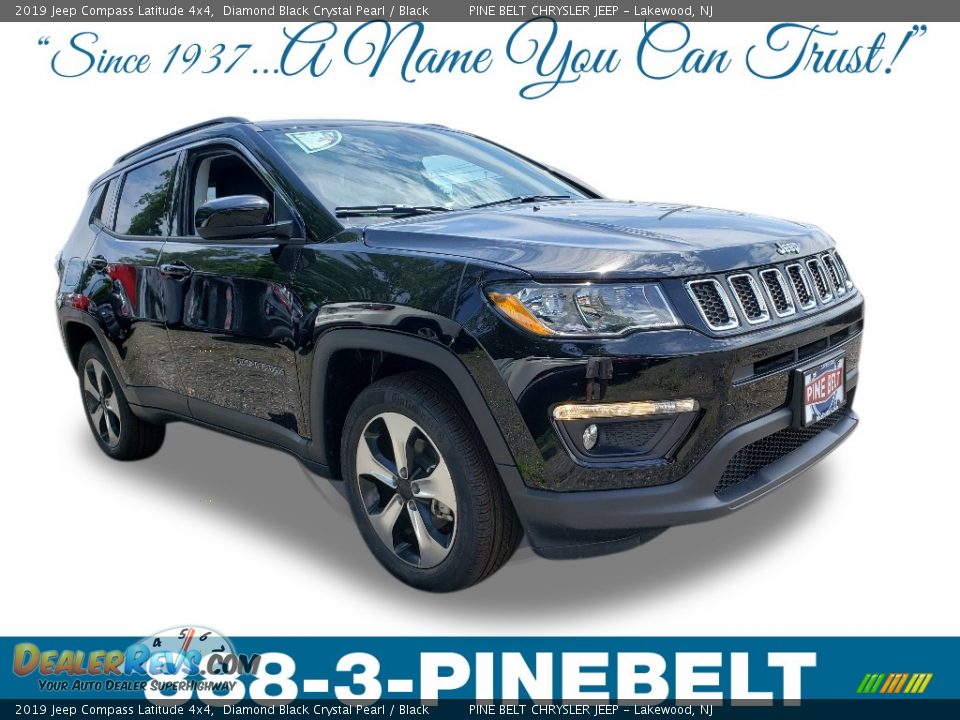 2019 Jeep Compass Latitude 4x4 Diamond Black Crystal Pearl / Black Photo #1