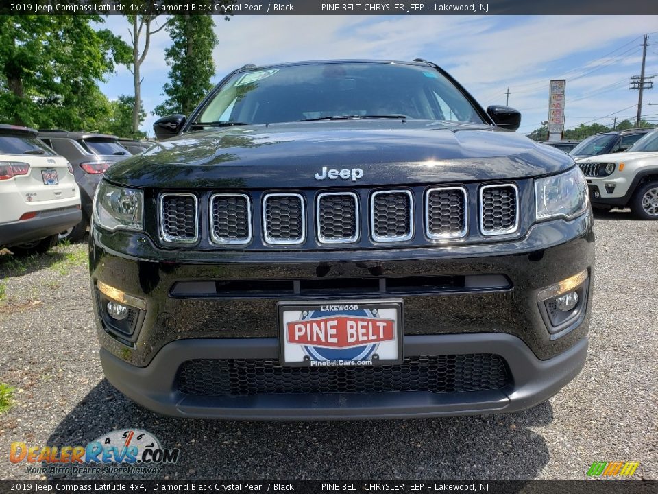 2019 Jeep Compass Latitude 4x4 Diamond Black Crystal Pearl / Black Photo #2
