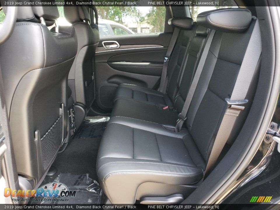 2019 Jeep Grand Cherokee Limited 4x4 Diamond Black Crystal Pearl / Black Photo #6