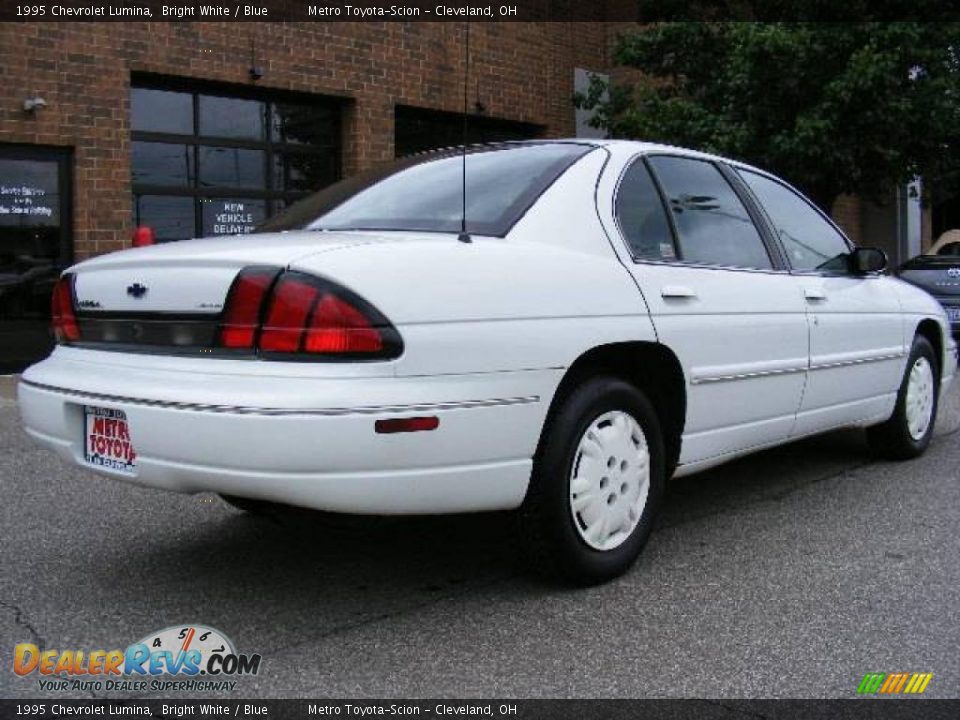 1995 Chevrolet Lumina Bright White / Blue Photo #3