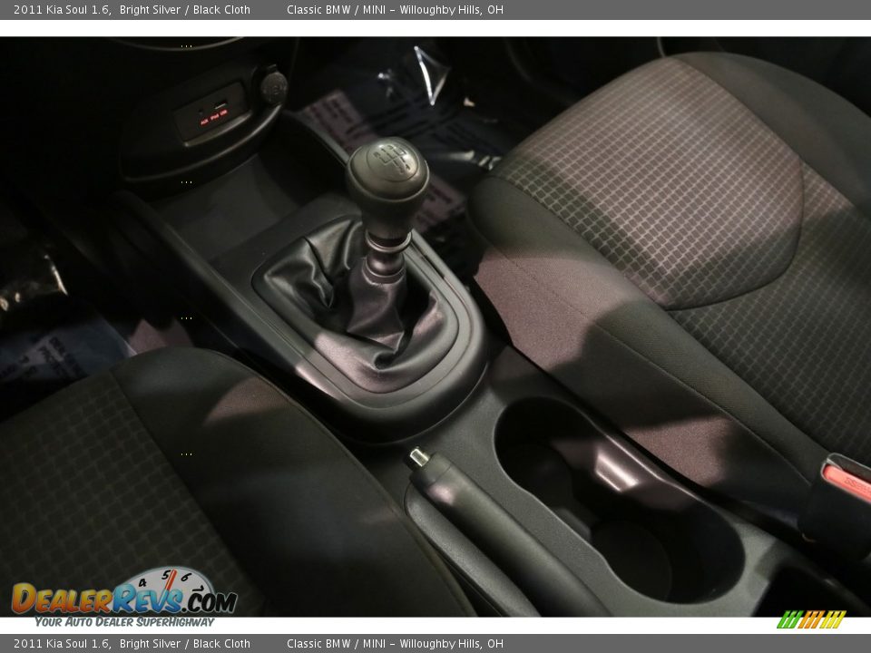 2011 Kia Soul 1.6 Bright Silver / Black Cloth Photo #10