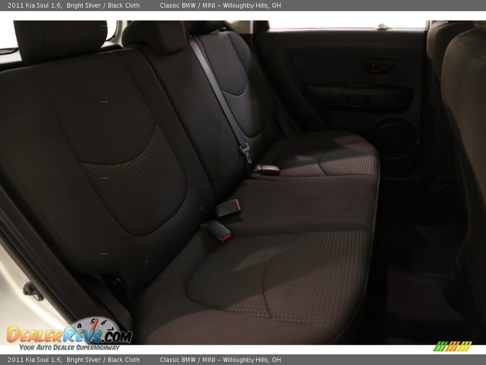 2011 Kia Soul 1.6 Bright Silver / Black Cloth Photo #13